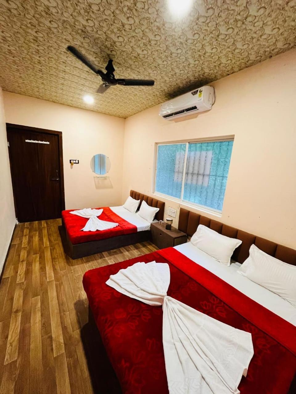 Hotel Maheshwari Green'S Ujjain Exterior foto
