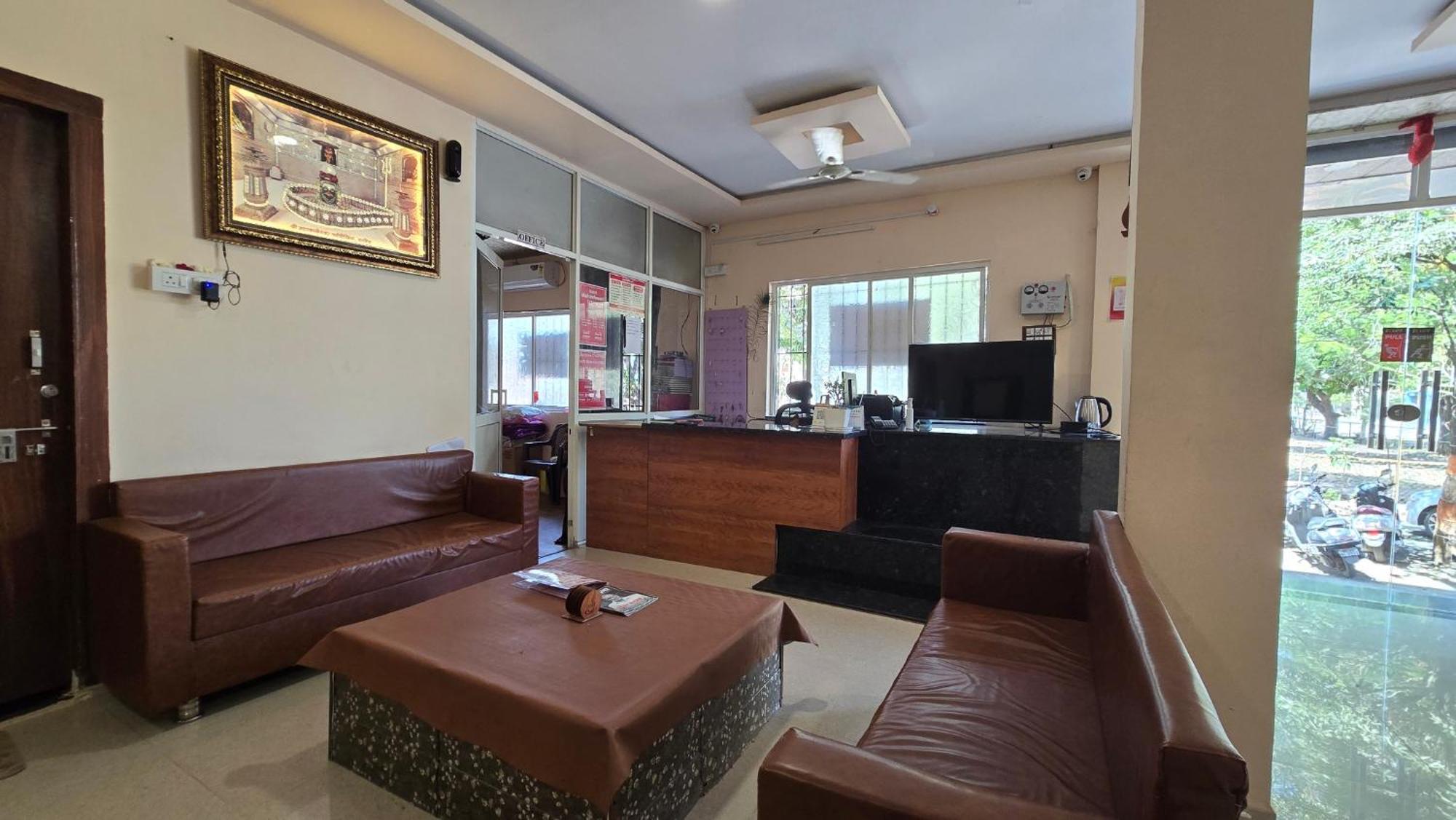 Hotel Maheshwari Green'S Ujjain Exterior foto